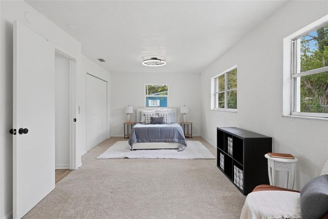 1228 SE 19TH STREET, Gainesville, FL 32641
