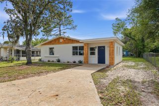 1228 SE 19TH STREET, Gainesville, FL 32641