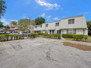 8503 NW 35th Court 5, Coral Springs, FL 33065