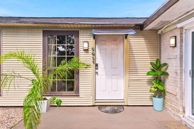 9711 Ebb Street, Houston, TX 77089