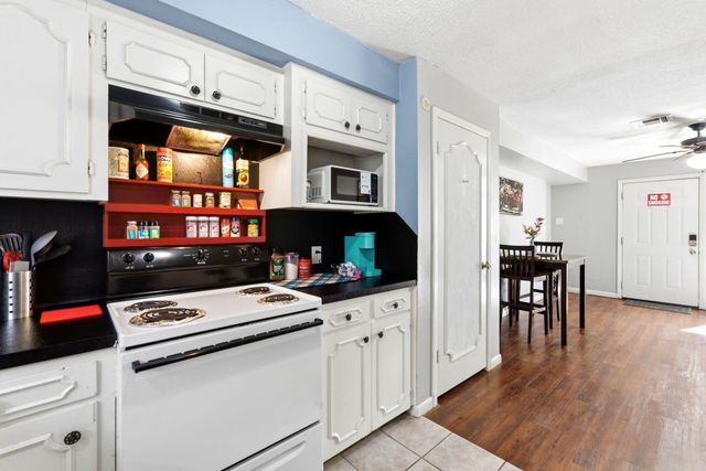 9711 Ebb Street, Houston, TX 77089