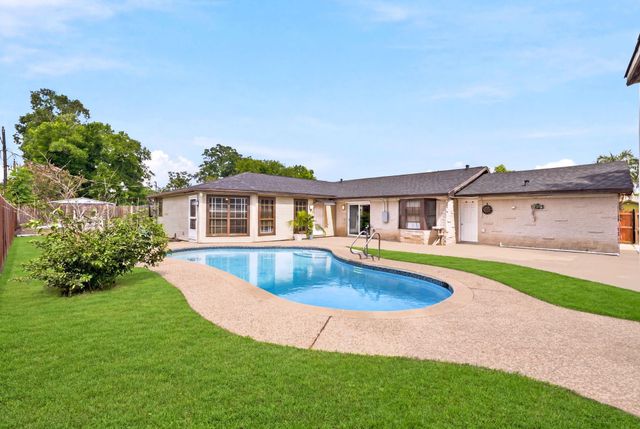 9711 Ebb Street, Houston, TX 77089