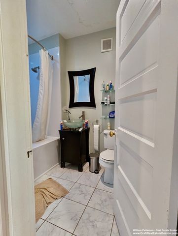 315 Harvard St 2, Cambridge, MA 02139