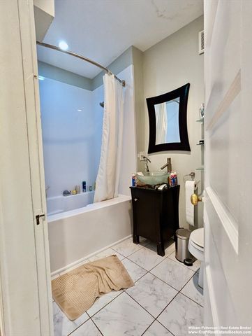 315 Harvard St 2, Cambridge, MA 02139