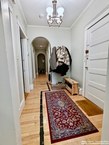 315 Harvard St 2, Cambridge, MA 02139