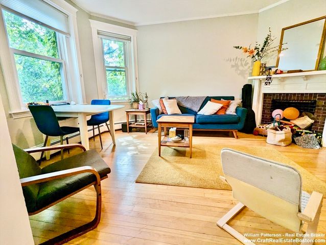 315 Harvard St 2, Cambridge, MA 02139