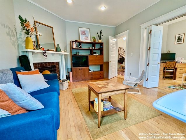 315 Harvard St 2, Cambridge, MA 02139
