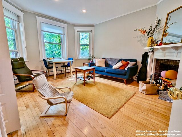 315 Harvard St 2, Cambridge, MA 02139