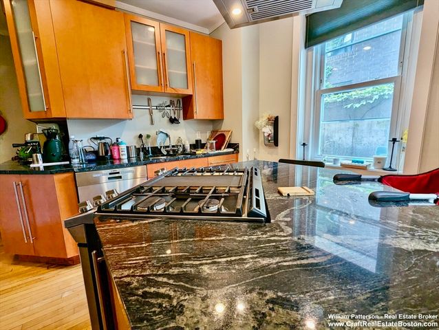 315 Harvard St 2, Cambridge, MA 02139