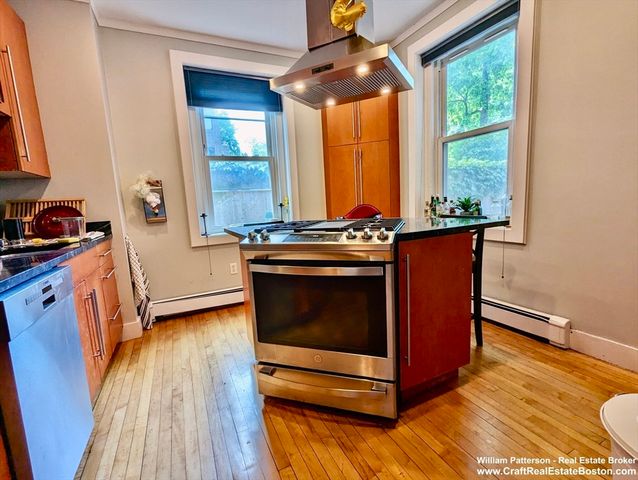 315 Harvard St 2, Cambridge, MA 02139