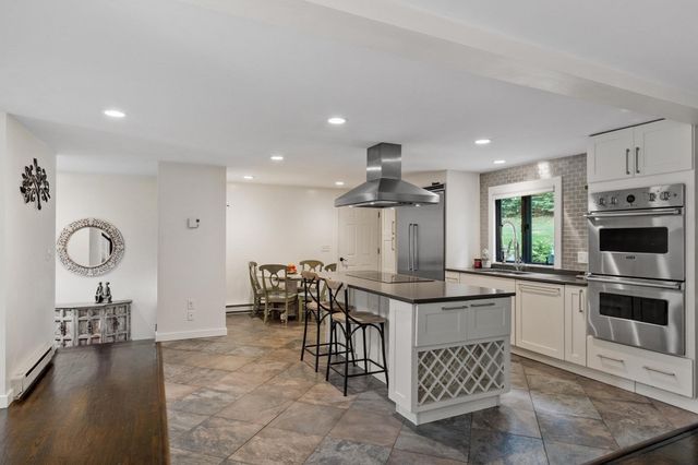 29 Shaker Rd, Harvard, MA 01451