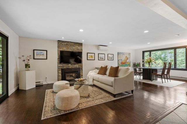29 Shaker Rd, Harvard, MA 01451