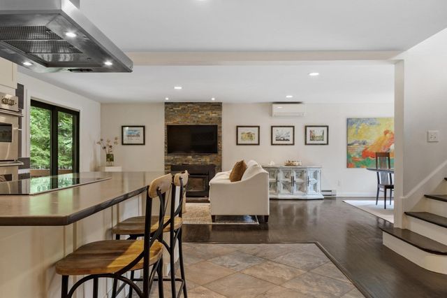 29 Shaker Rd, Harvard, MA 01451