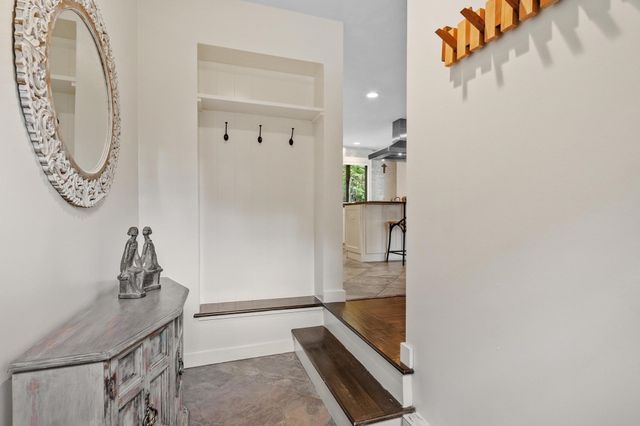 29 Shaker Rd, Harvard, MA 01451