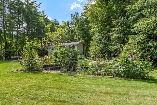 29 Shaker Rd, Harvard, MA 01451