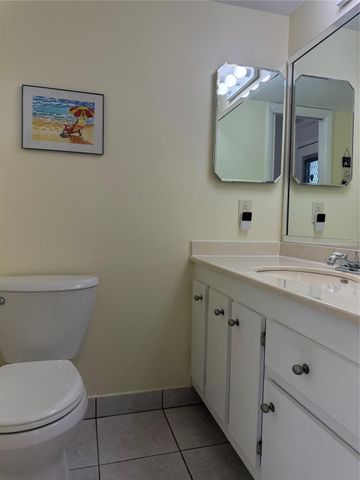 2901 NW 46th Avenue 106, Lauderdale Lakes, FL 33313