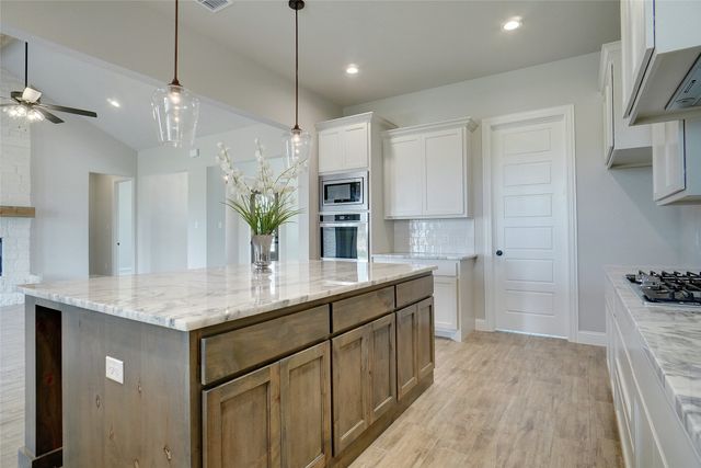9101 Zion Hill Road, Poolville, TX 76487