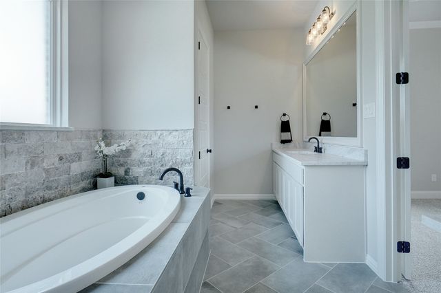 9101 Zion Hill Road, Poolville, TX 76487