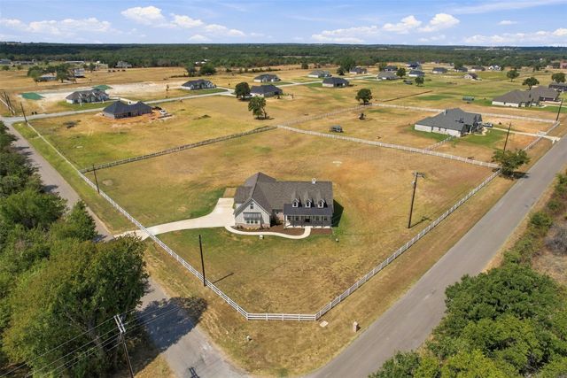 9101 Zion Hill Road, Poolville, TX 76487