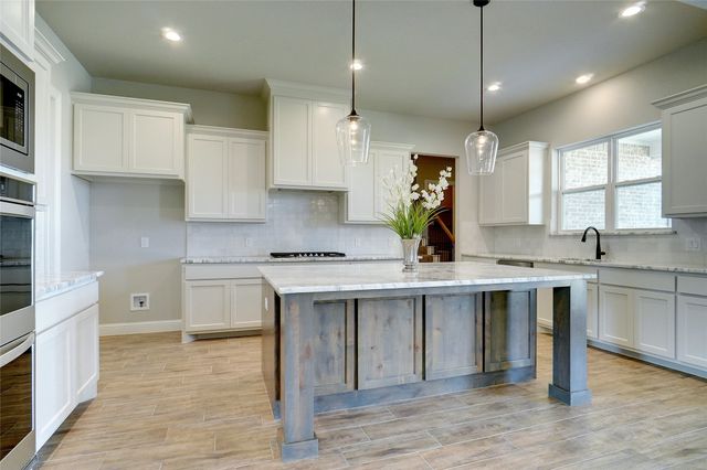 9101 Zion Hill Road, Poolville, TX 76487