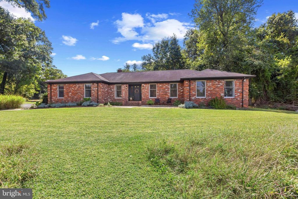 5915 RIVER RD, Bryans Road, MD 20616