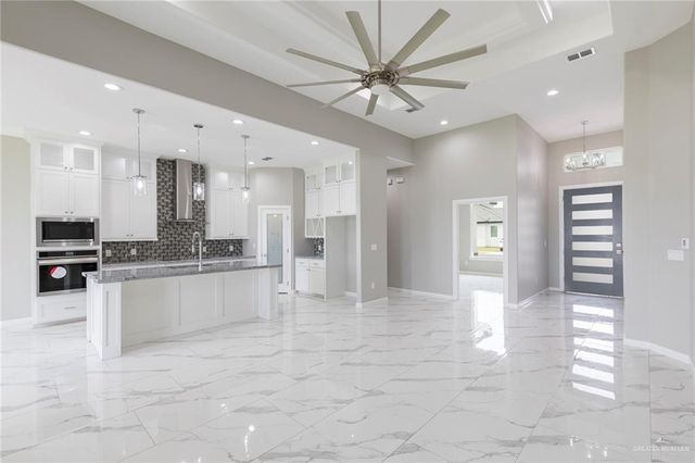 3205 Brentwood Street, Edinburg, TX 78539