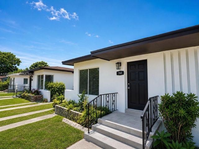 750-752 NW 52nd St, Miami, FL 33127