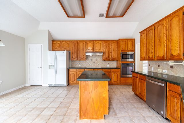 11301 New Orleans Drive, Frisco, TX 75035