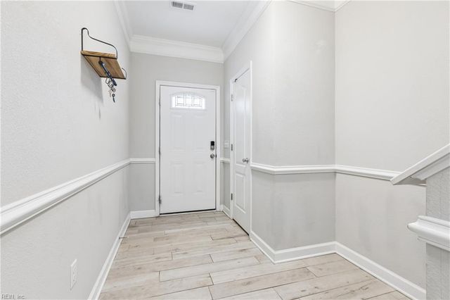 5 Lacrosse ST, Hampton, VA 23663