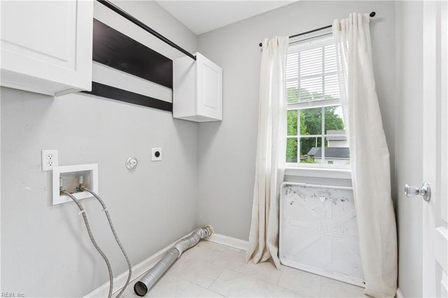 5 Lacrosse ST, Hampton, VA 23663
