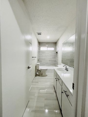 1618 Oakridge Drive, Pantego, TX 76013