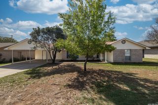 309/311 Briarwood, New Braunfels, TX 78130