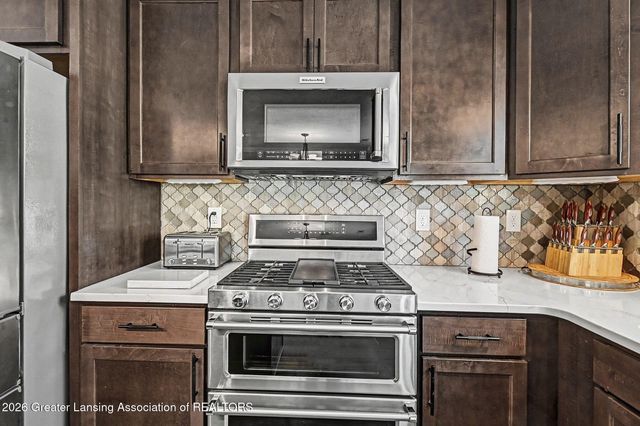 688 Accipiter Way, East Lansing, MI 48823