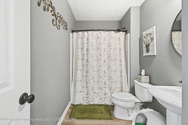 688 Accipiter Way, East Lansing, MI 48823