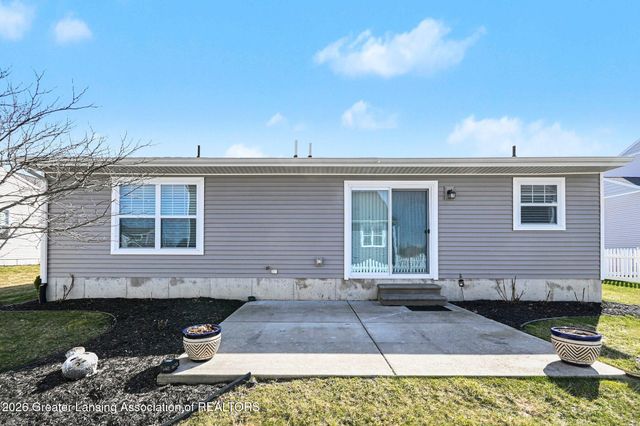 688 Accipiter Way, East Lansing, MI 48823