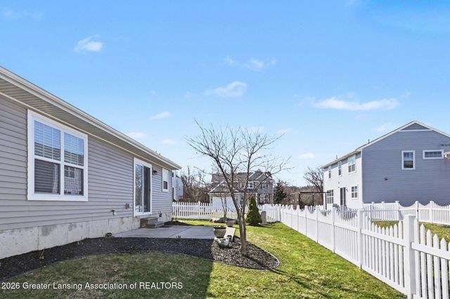 688 Accipiter Way, East Lansing, MI 48823