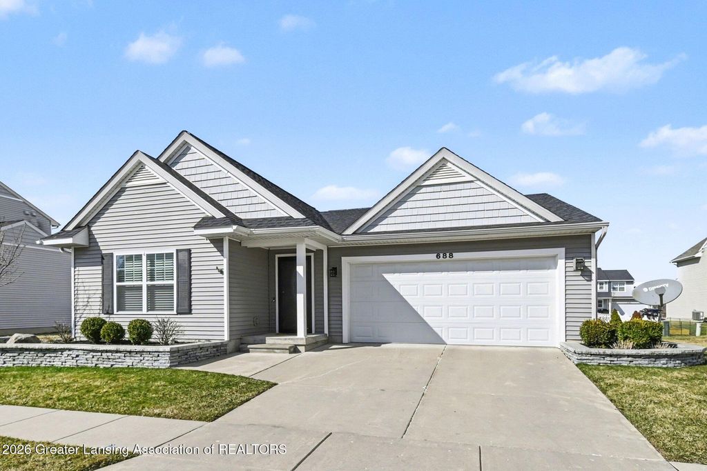 688 Accipiter Way, East Lansing, MI 48823