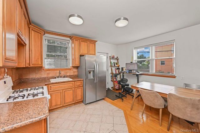2136 E 28th Street, Brooklyn, NY 11229