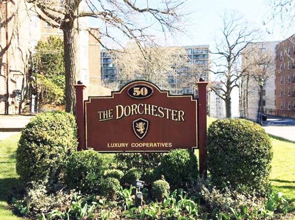 50 North Broadway 6H, White Plains, NY 10603 — photo 2