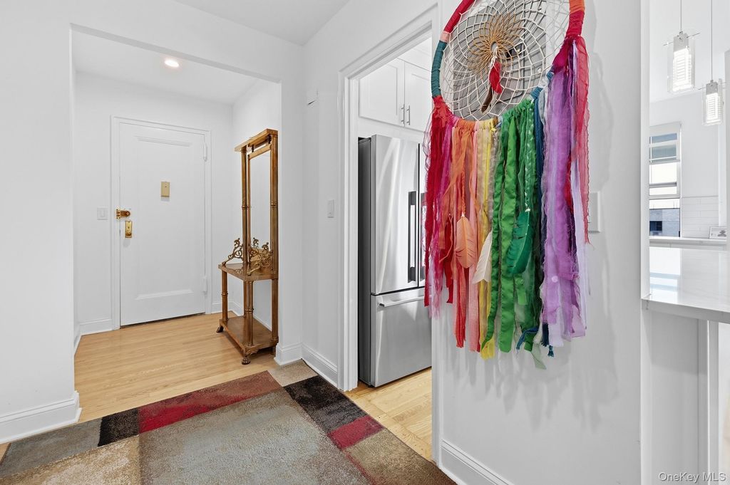 50 North Broadway 6H, White Plains, NY 10603 — photo 3