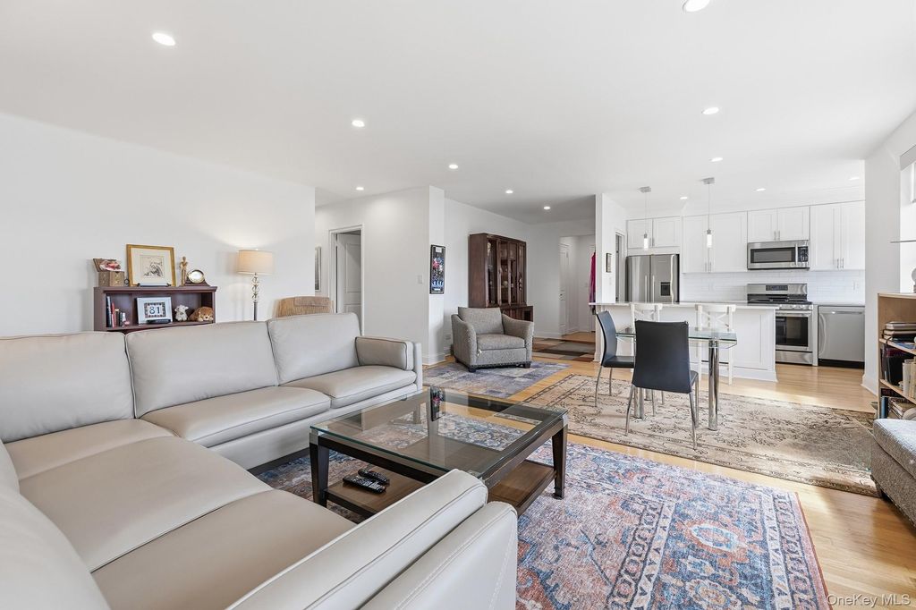 50 North Broadway 6H, White Plains, NY 10603 — photo 5