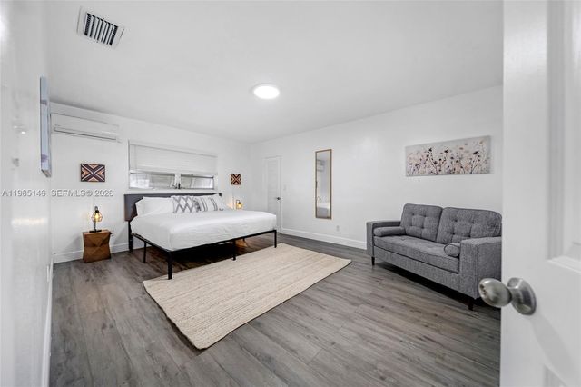 8420 Pasadena Blvd, Pembroke Pines, FL 33024