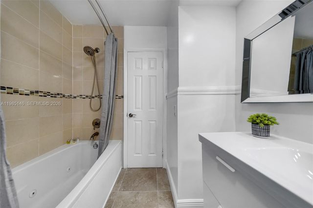 8420 Pasadena Blvd, Pembroke Pines, FL 33024