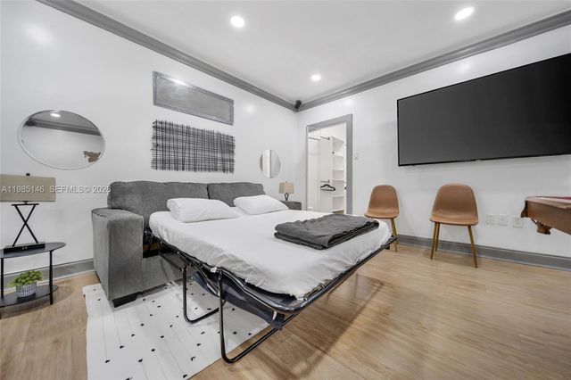 8420 Pasadena Blvd, Pembroke Pines, FL 33024