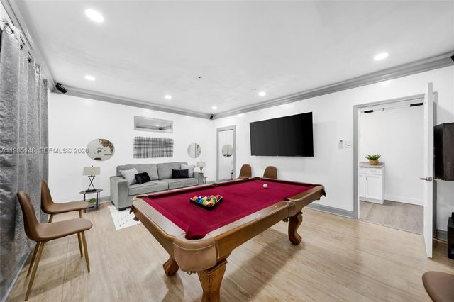 8420 Pasadena Blvd, Pembroke Pines, FL 33024