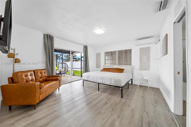 8420 Pasadena Blvd, Pembroke Pines, FL 33024