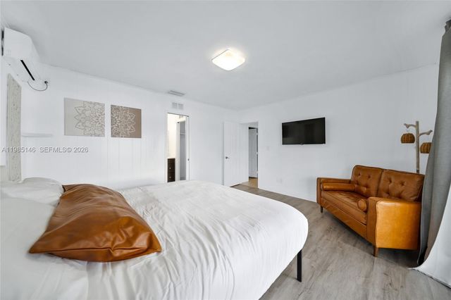 8420 Pasadena Blvd, Pembroke Pines, FL 33024