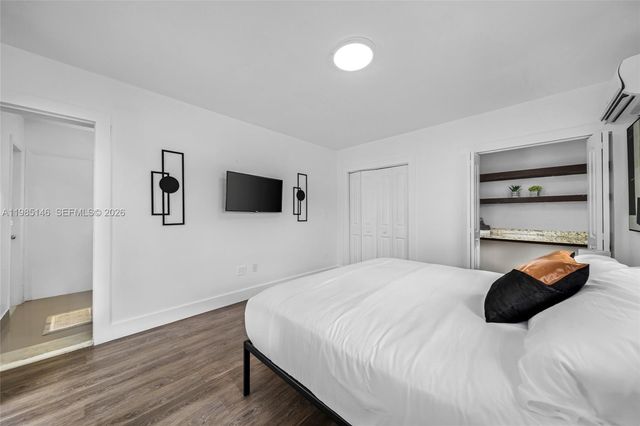 8420 Pasadena Blvd, Pembroke Pines, FL 33024