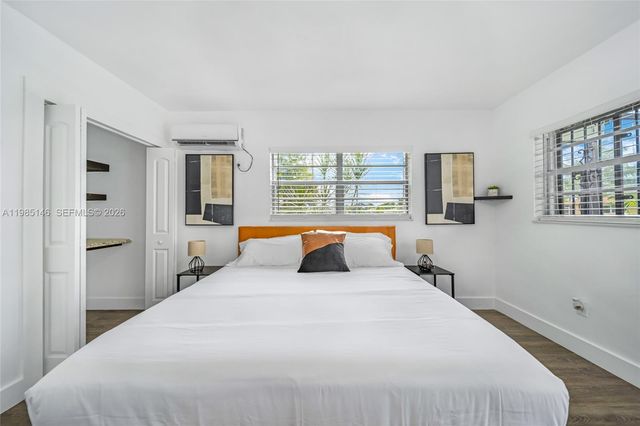 8420 Pasadena Blvd, Pembroke Pines, FL 33024