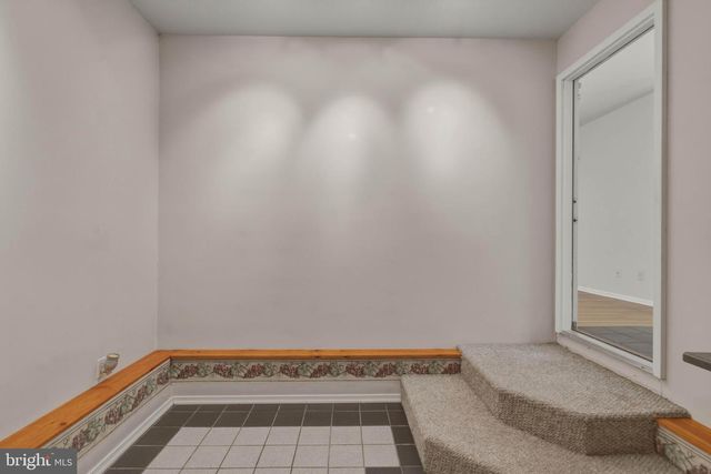 6179 TOWHEE LN, Mays Landing, NJ 08330